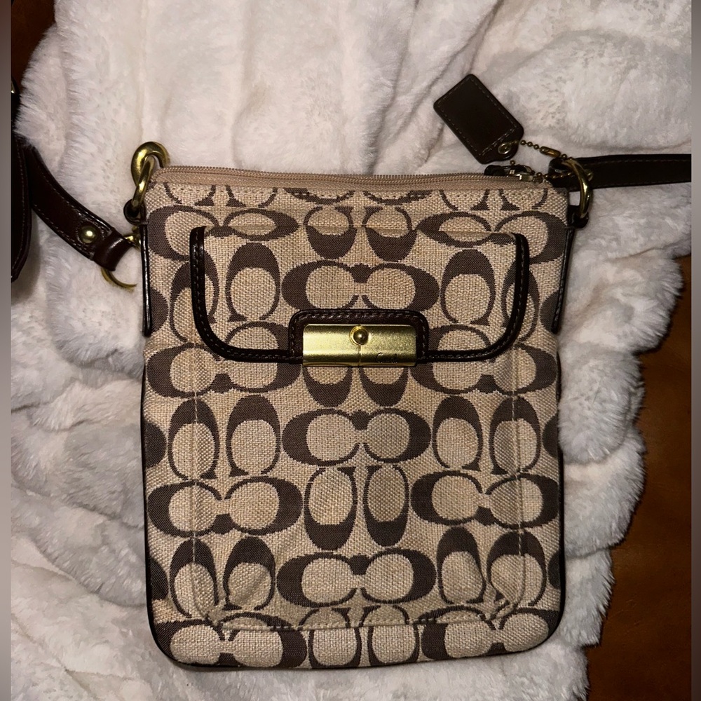Vintage authentic Coach 1941 crossbody bag